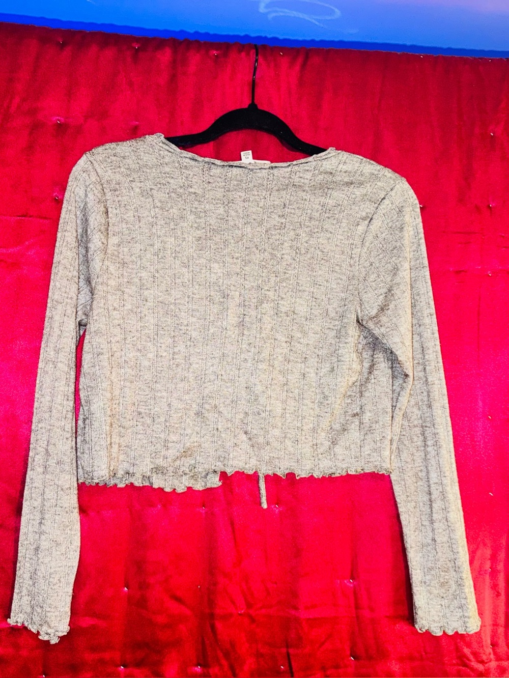 👑 Size Xsmall gaze Light Gray Ribbed Tie-Front Crop Top - Picture 6 of 10